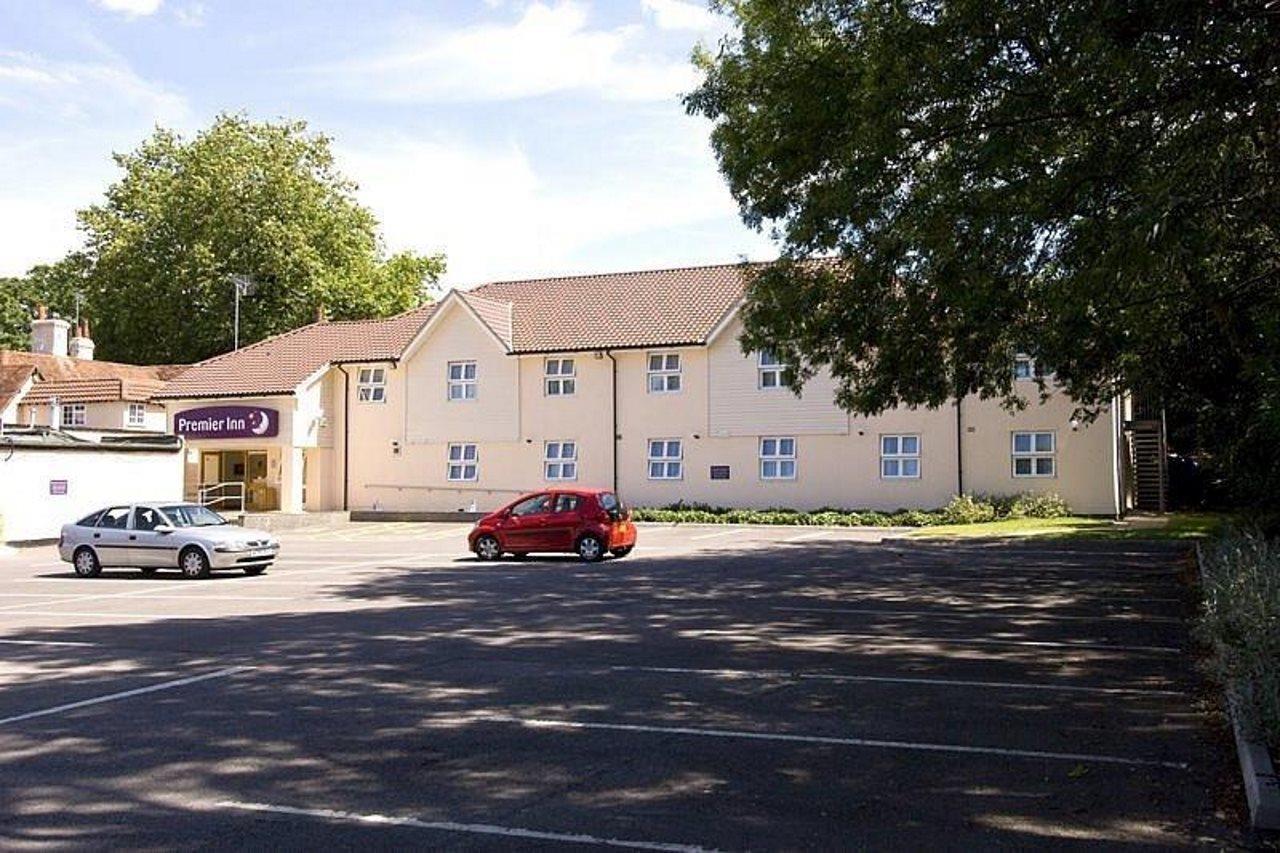 Premier Inn Bracknell Exterior photo