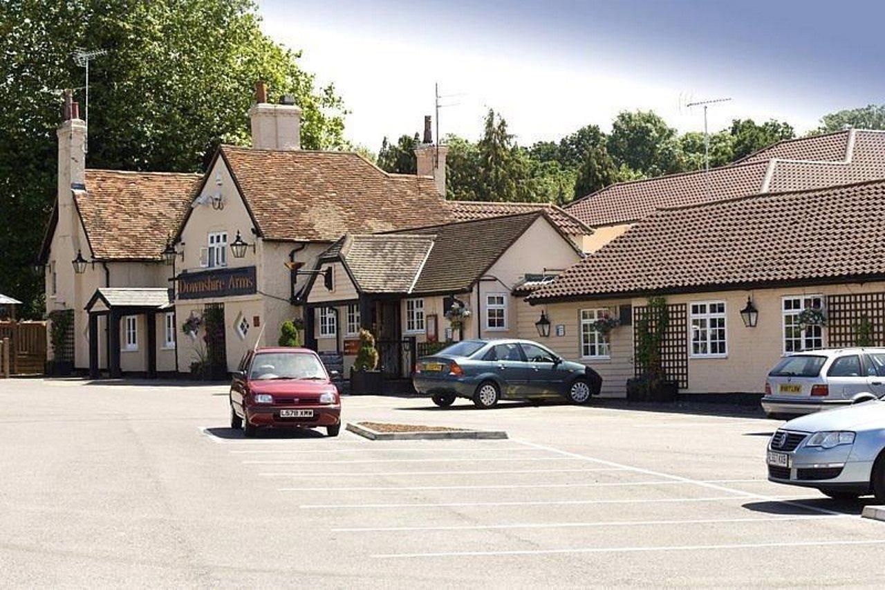 Premier Inn Bracknell Exterior photo