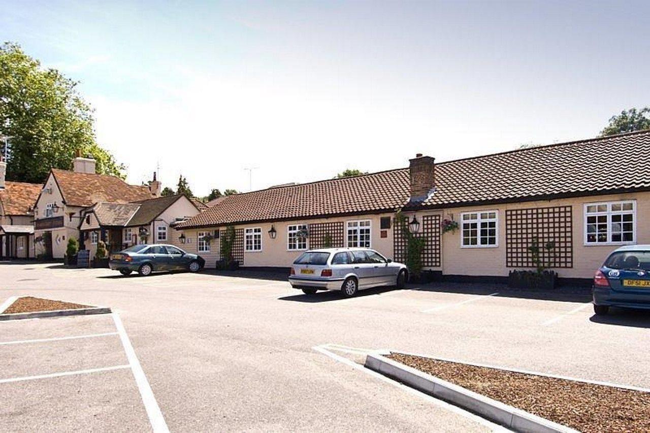 Premier Inn Bracknell Exterior photo